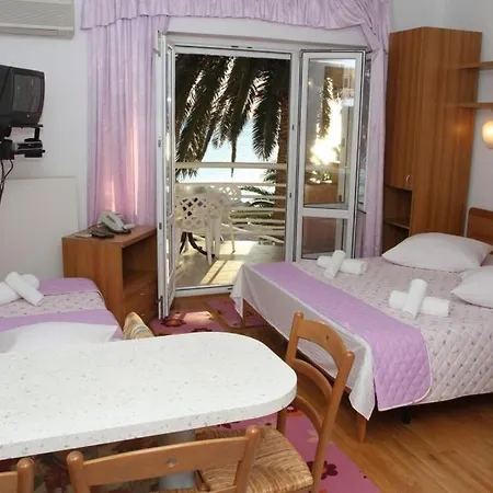 アパート By The Sea Podstrana, Split - 8677 Sveti Martin