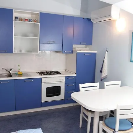 アパート By The Sea Podstrana, Split - 8677 Sveti Martin