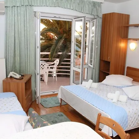 アパート By The Sea Podstrana, Split - 8677 Sveti Martin